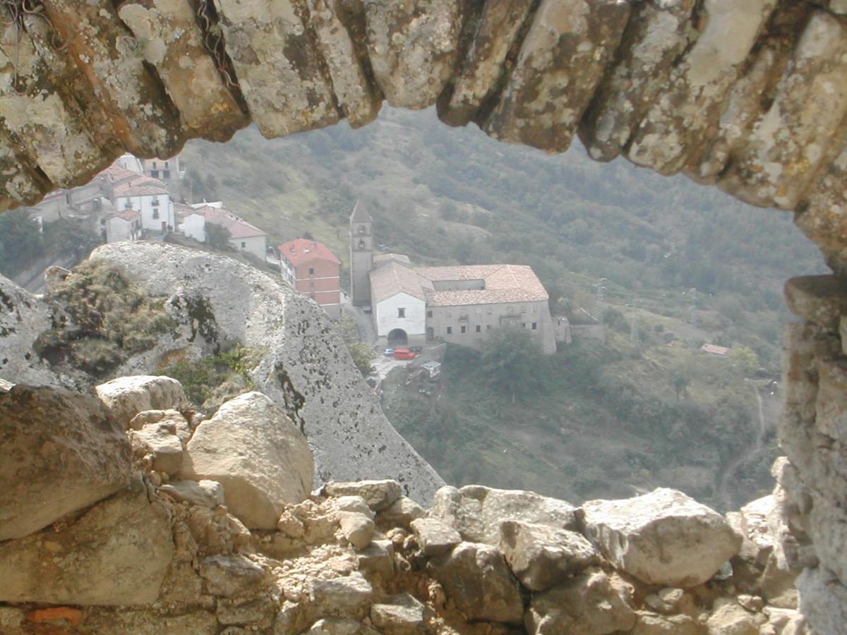 Ercole Bed & Breakfast Pietrapertosa Exterior photo